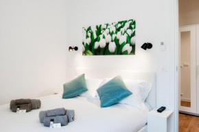 White Loft Como Center - By House Of Travelers
